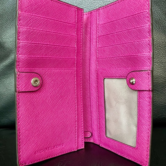 NEW Michael Kors Jet Set Fuchsia Slim Long Wallet - Picture 7 of 8